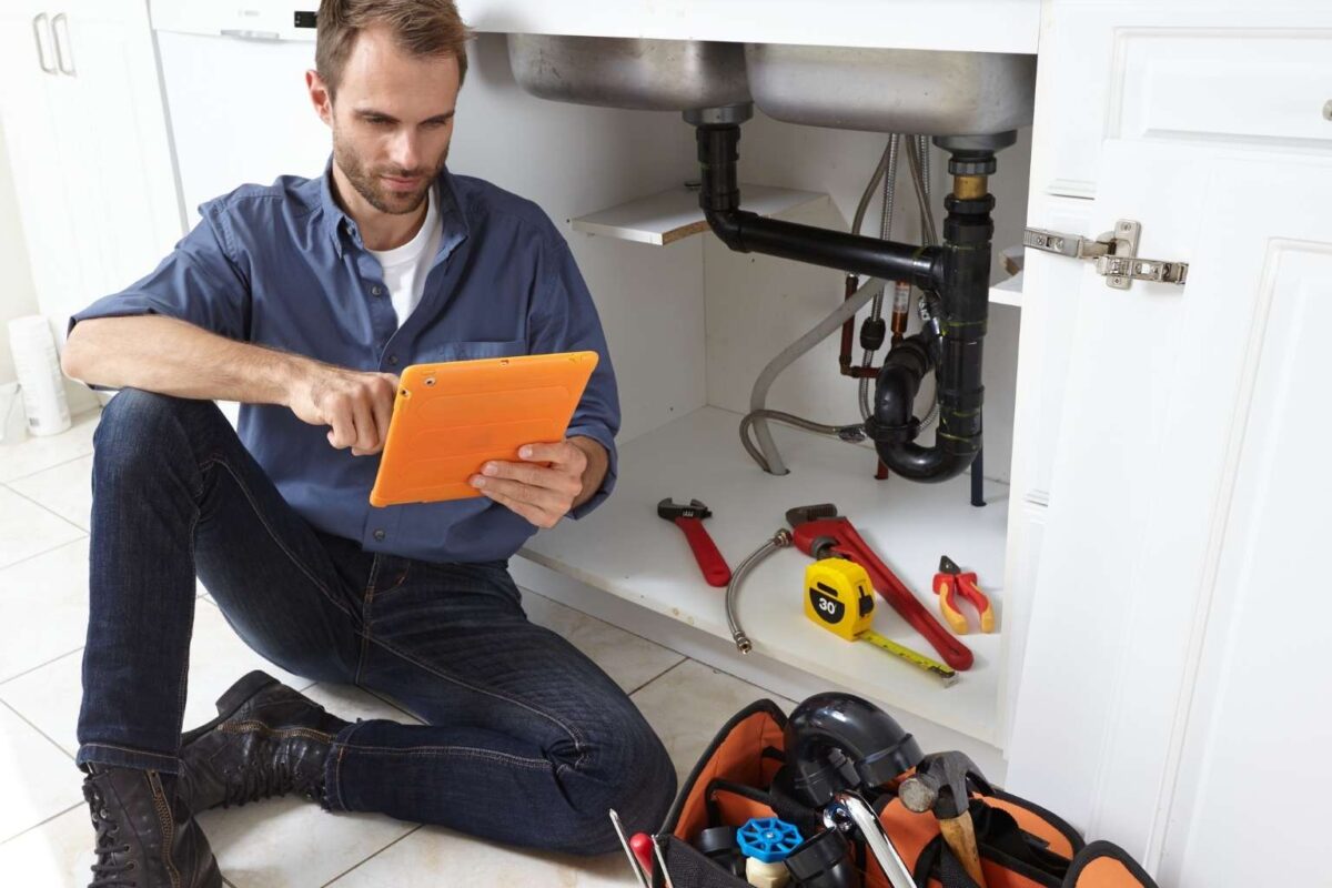 Why Plumbers Need SEO Services: Top Benefits And Tips